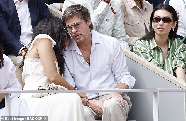 Brad Pitt anh 1