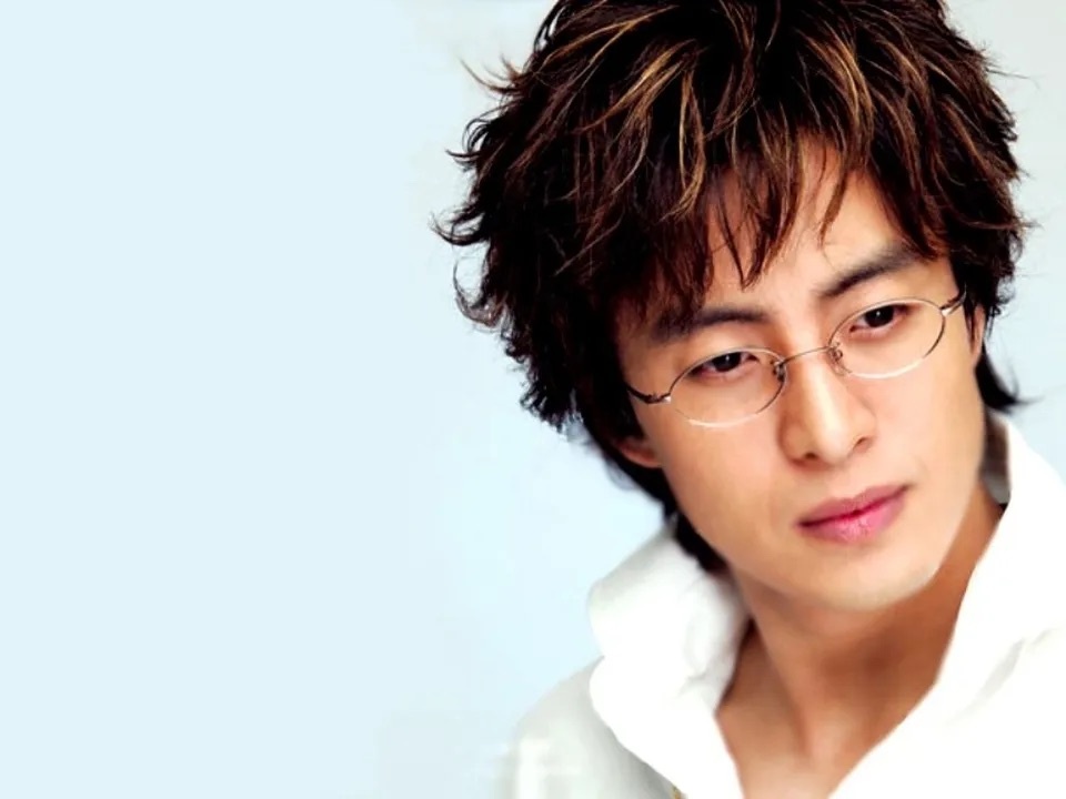 Bae Yong Joon xuat hien o Singapore hinh anh