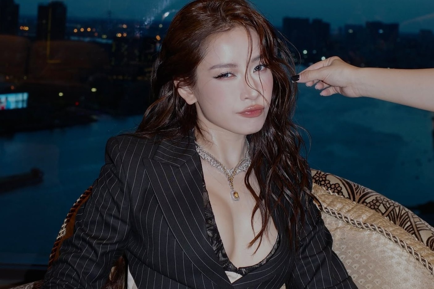 Dang sau nhung MV 'dot' tien ty cua showbiz Viet hinh anh