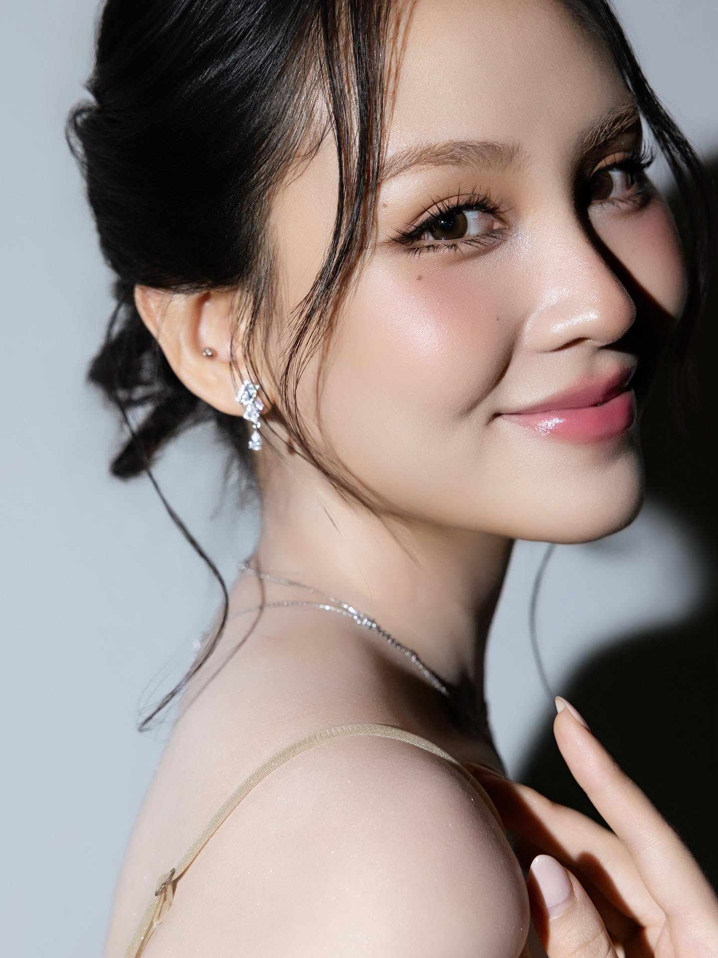 Mai Phương ảnh 1