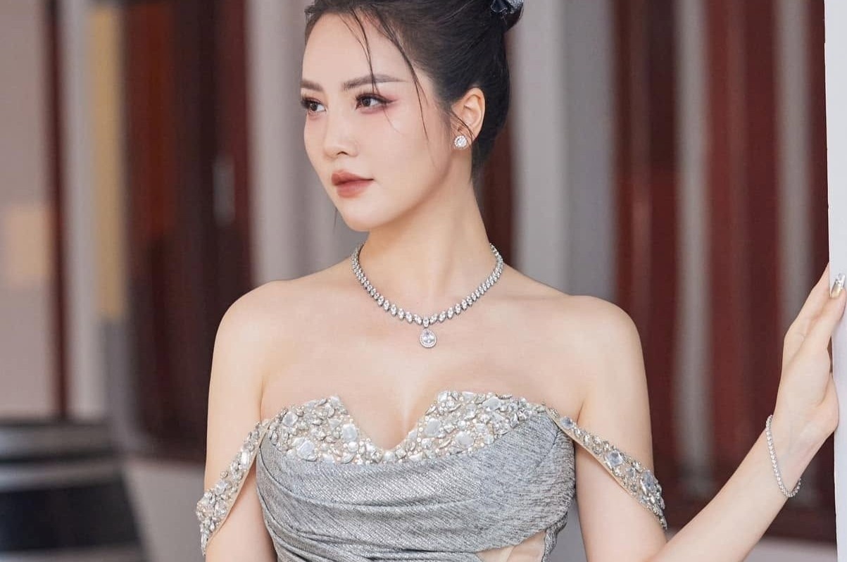 Á hậu Thụy Vân nói về thông tin nghỉ VTV
