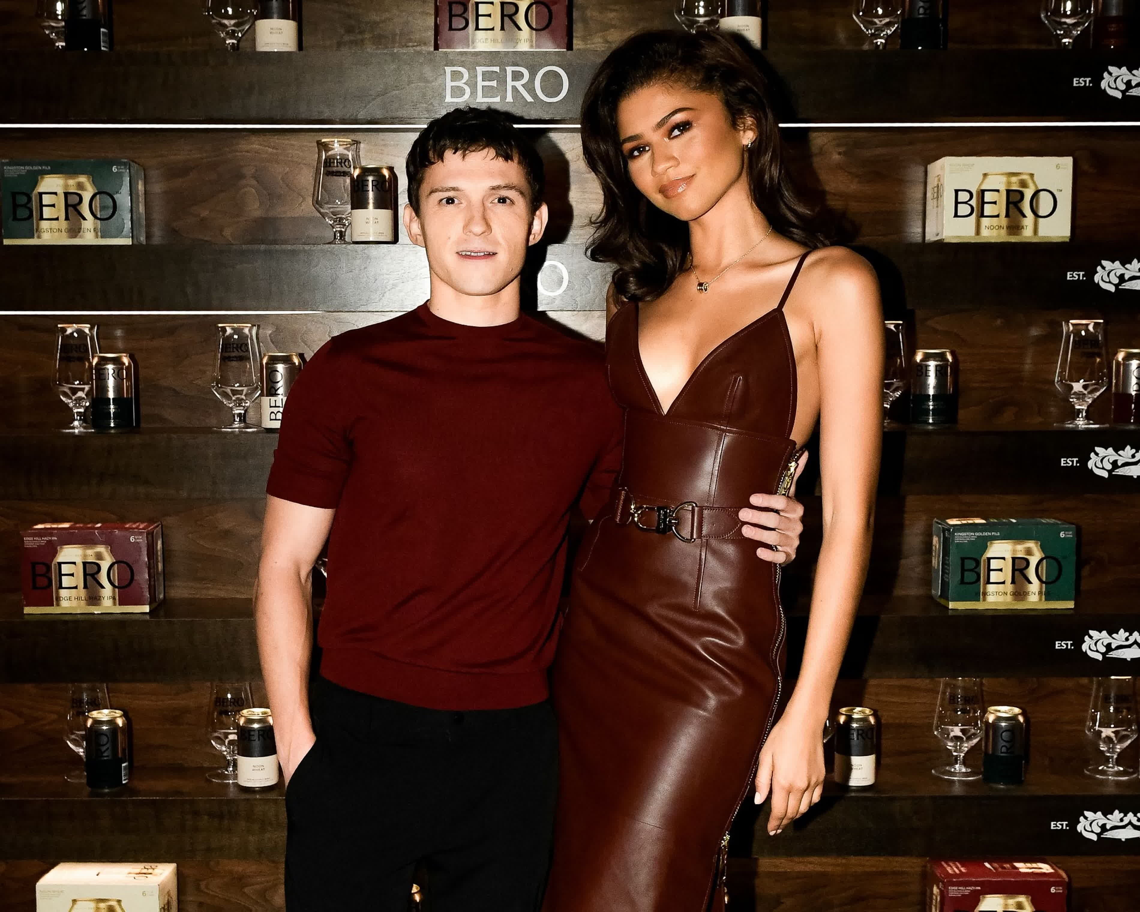 Tom Holland ảnh 9