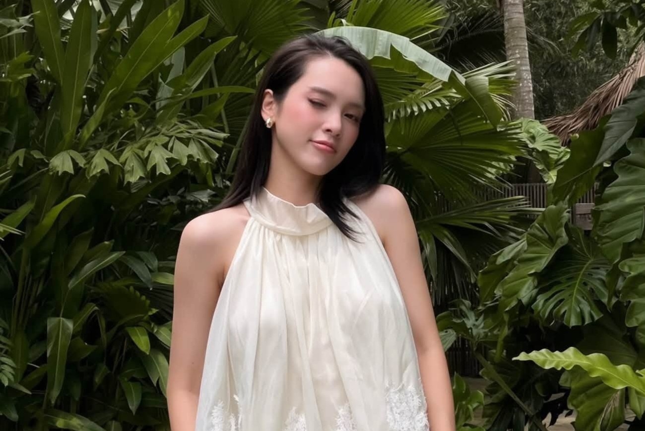 Quỳnh Lương vấp chỉ trích khi văng tục trên livestream