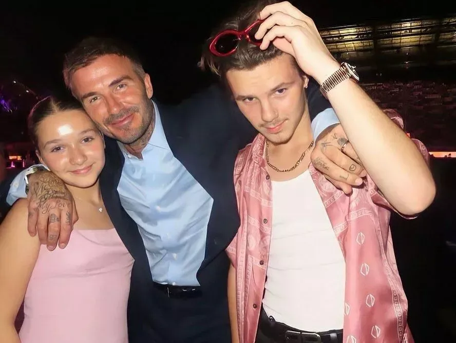 Con trai út Beckham làm gì ở tuổi 21