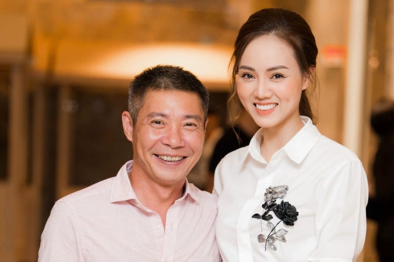 Vợ Công Lý nói về mối quan hệ với con riêng của chồng