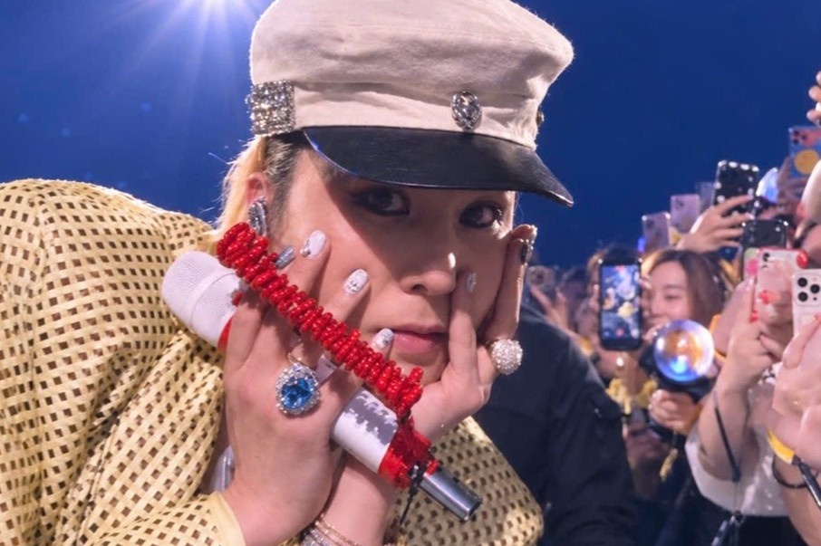 Concert BigBang bùng nổ, G-Dragon 'chế' lời bài hát thành 'phở'