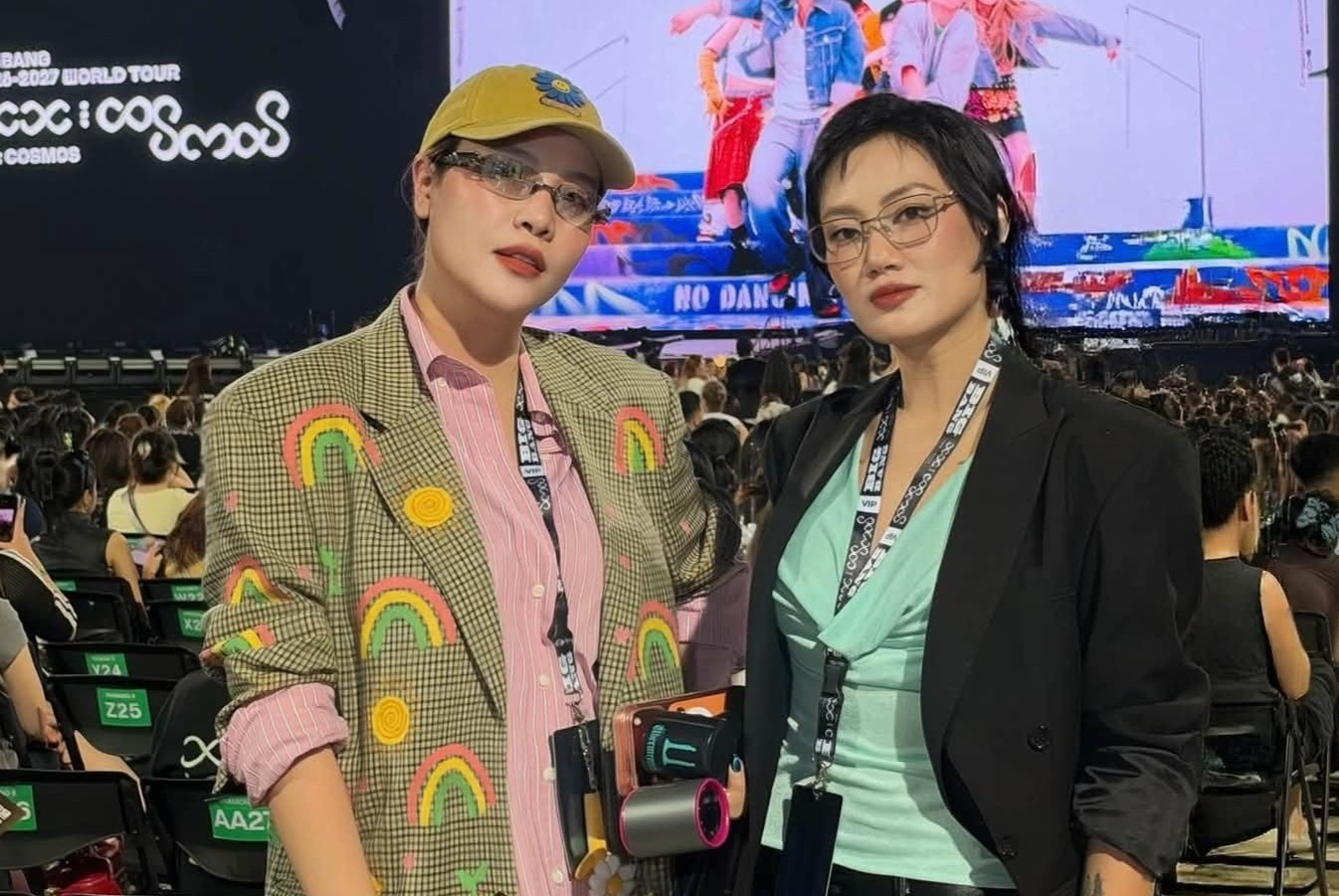Đàm Thu Trang và dàn sao 'check-in' sân Mỹ Đình xem concert Big Bang