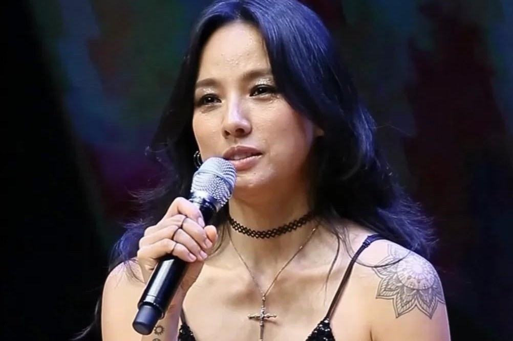 Lee Hyori nói về tin giải nghệ