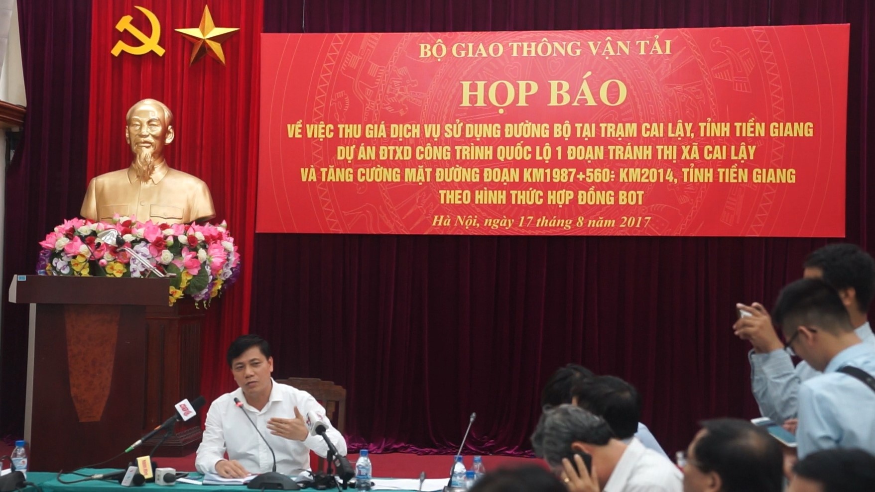 Bo GTVT noi ve viec giam phi o tram BOT Cai Lay hinh anh