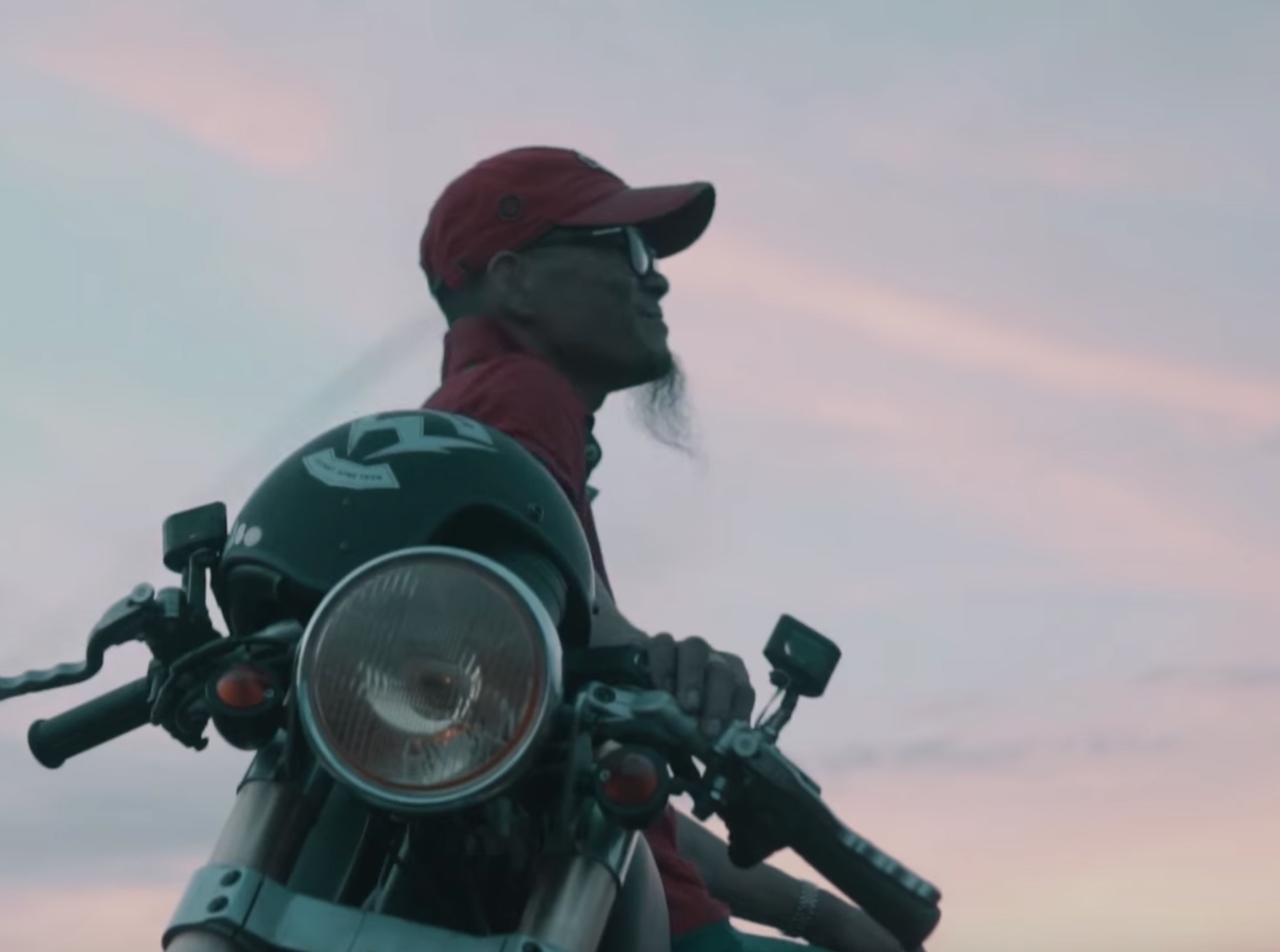 Tay do xe noi tieng nhat Sai Gon: 'Dung song vi dam me' hinh anh