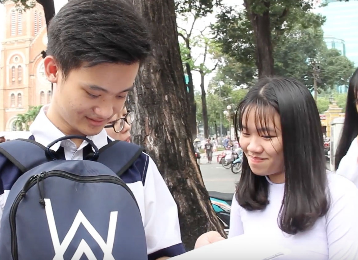 Thu doc tho viet bang 'Tiew Viet' theo cai tien cua PGS Bui Hien hinh anh