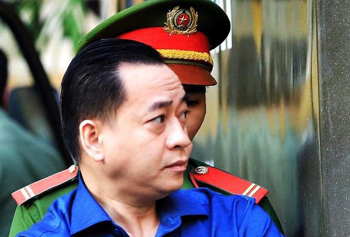 Vu 'nhom' khong nhan toi hinh anh