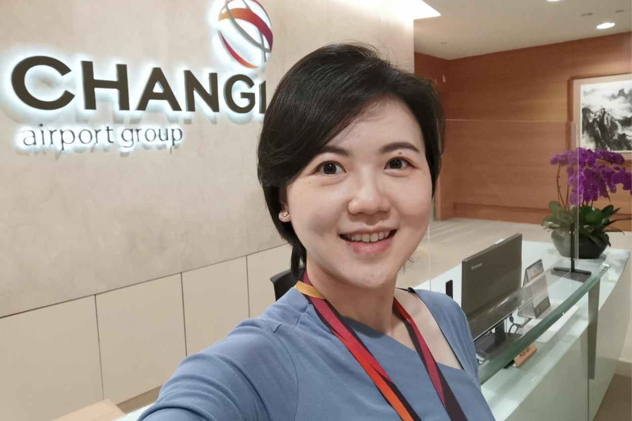 Nghỉ việc,  Halynne Shi ảnh 1 Nghi viec,  Halynne Shi anh 1