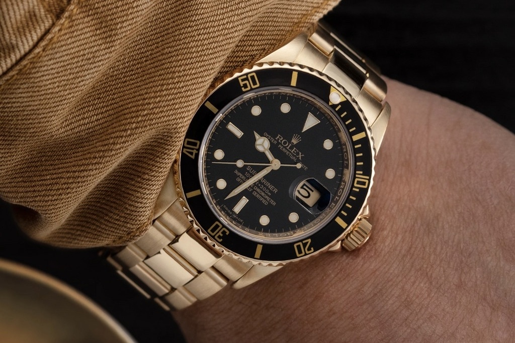 Vang chua phai vat lieu dat nhat de san xuat dong ho hinh anh