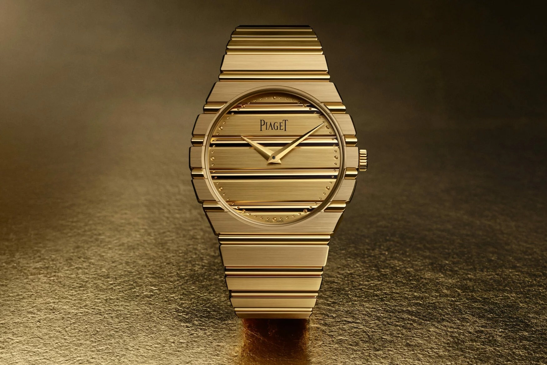On Wrist: Piaget mung sinh nhat 150 tuoi voi dong ho vang 80.000 USD hinh anh