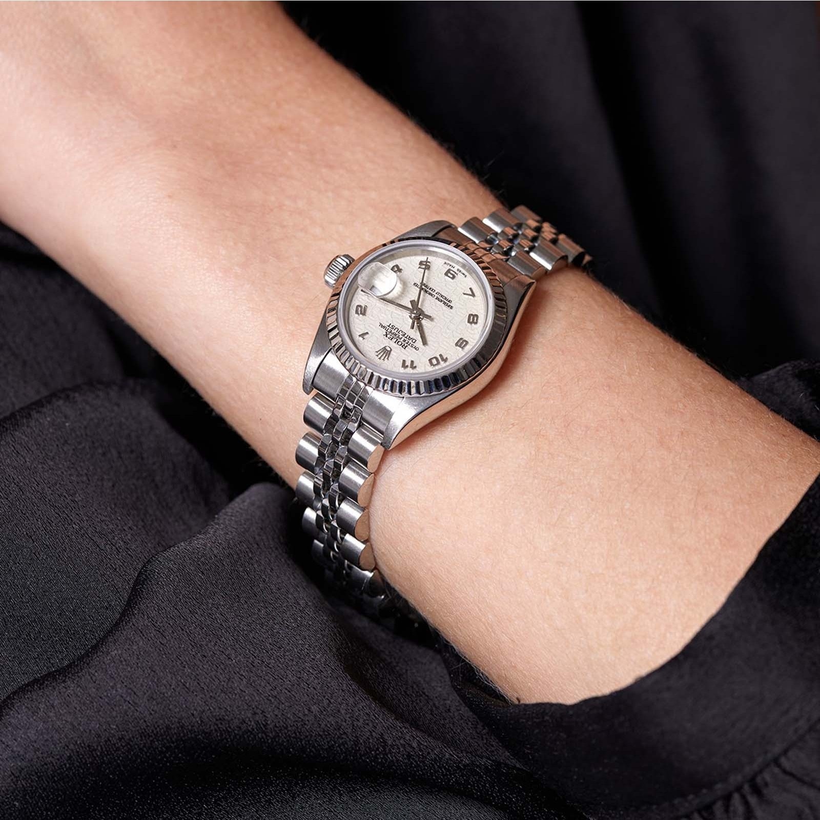 Đồng hồ Rolex ảnh 2 Dong ho Rolex anh 2