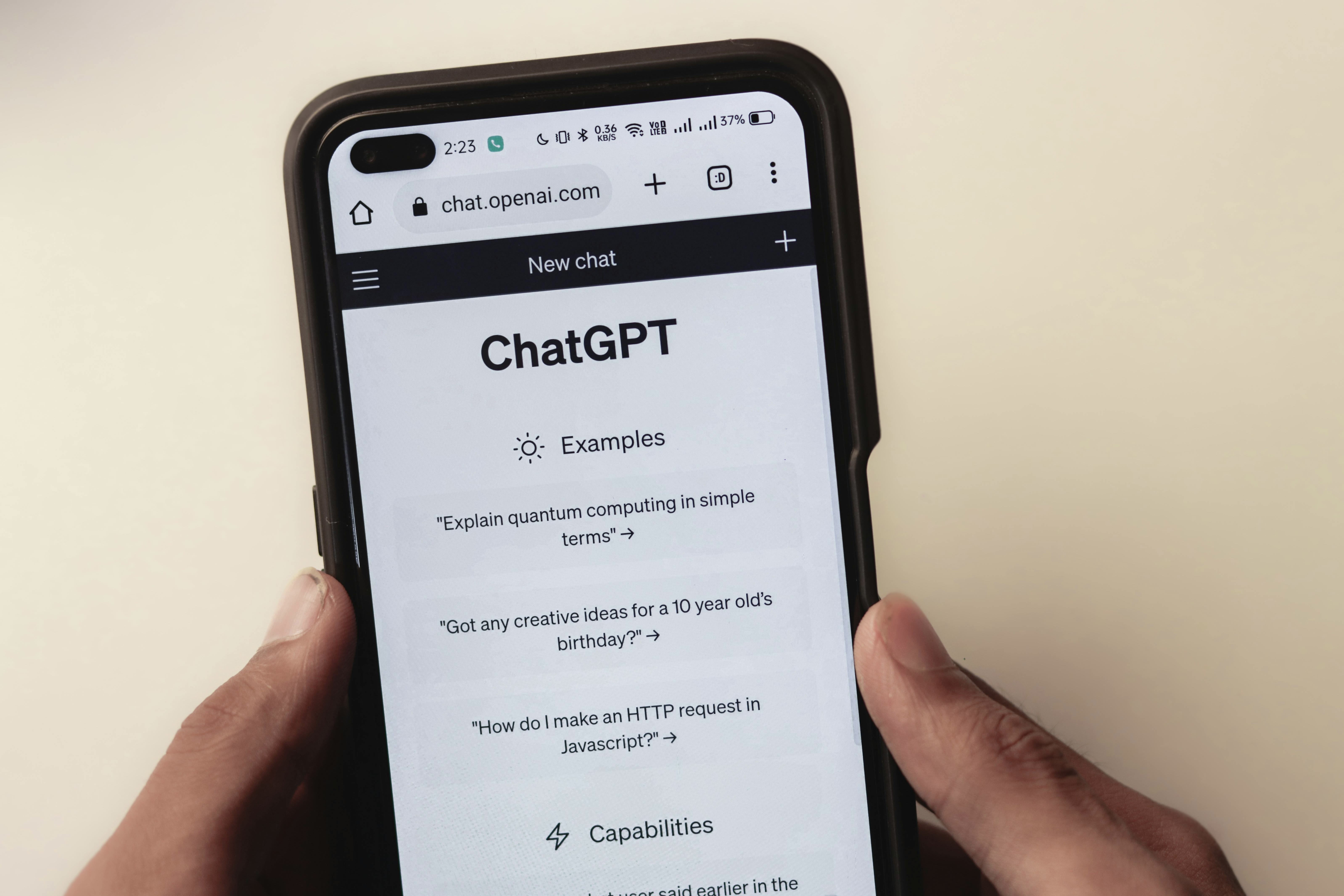 Gen Z dung ChatGPT,  ChatGPT,  tri tue nhan tao,  AI,  loi khuyen nghe nghiep,  Gen Z,  cong nghe anh 1