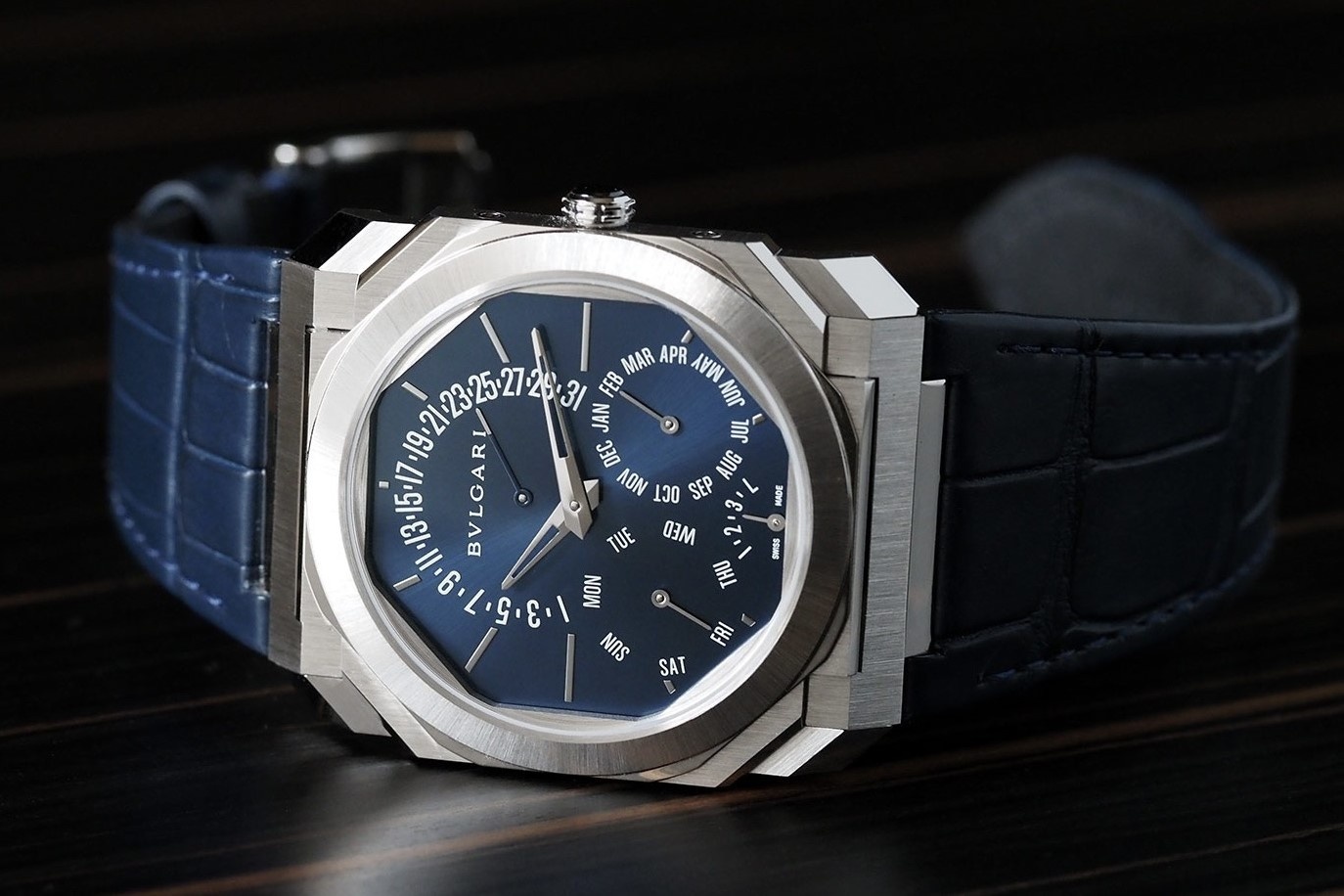 5 dong ho xa xi tu biet tinh nam nhuan, khong can chinh hinh anh