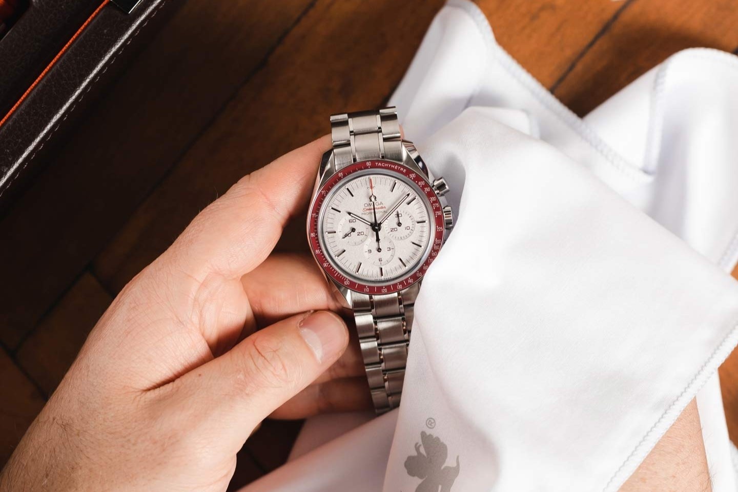 Lam sach dong ho,  spa dong ho,  bao duong dong ho,  cham soc dong ho,  dong ho xa xi,  dong ho co anh 6