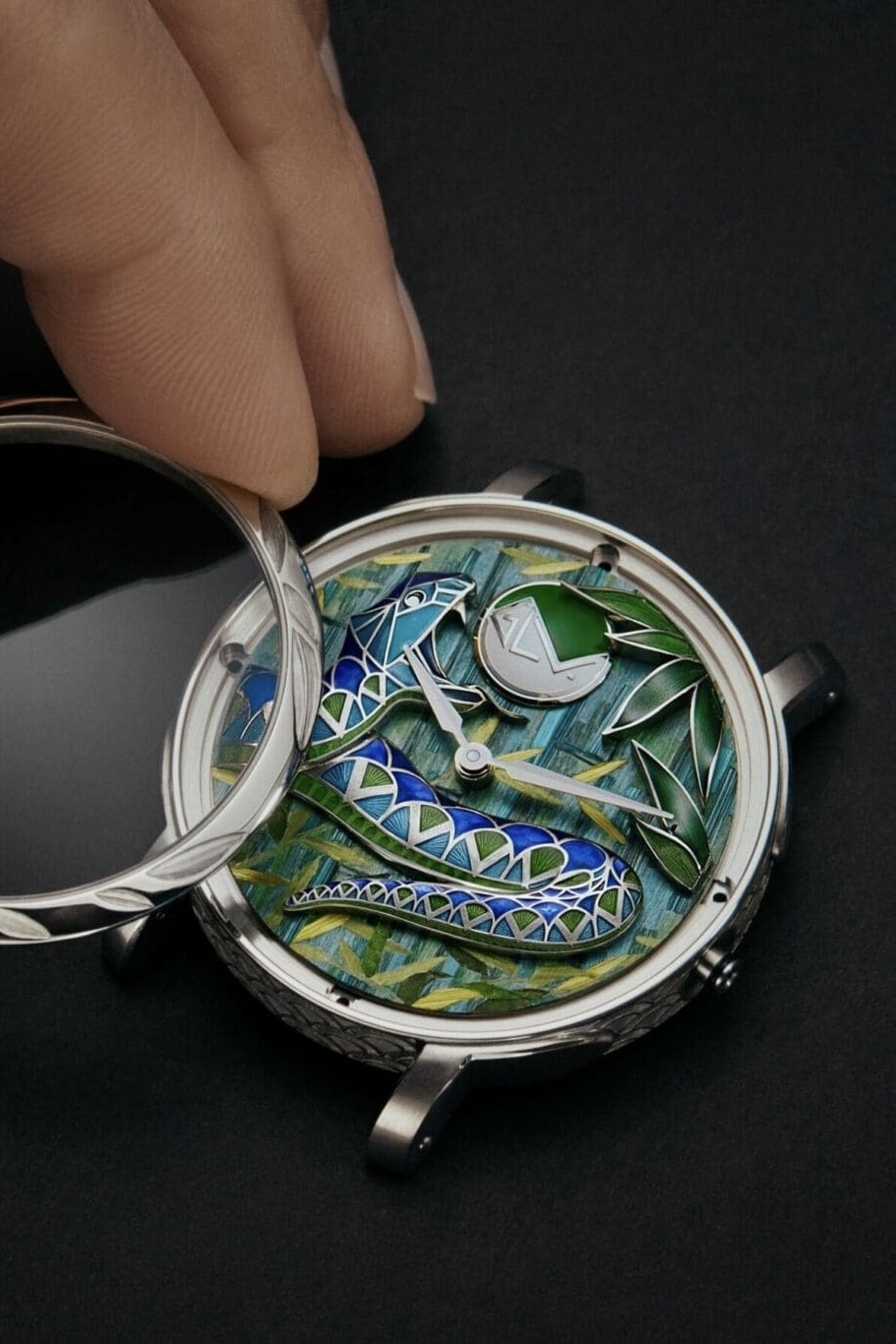 Dong ho Louis Vuitton,  dong ho xa xi,  dong ho nam,  dong ho moi,  suu tap dong ho anh 4