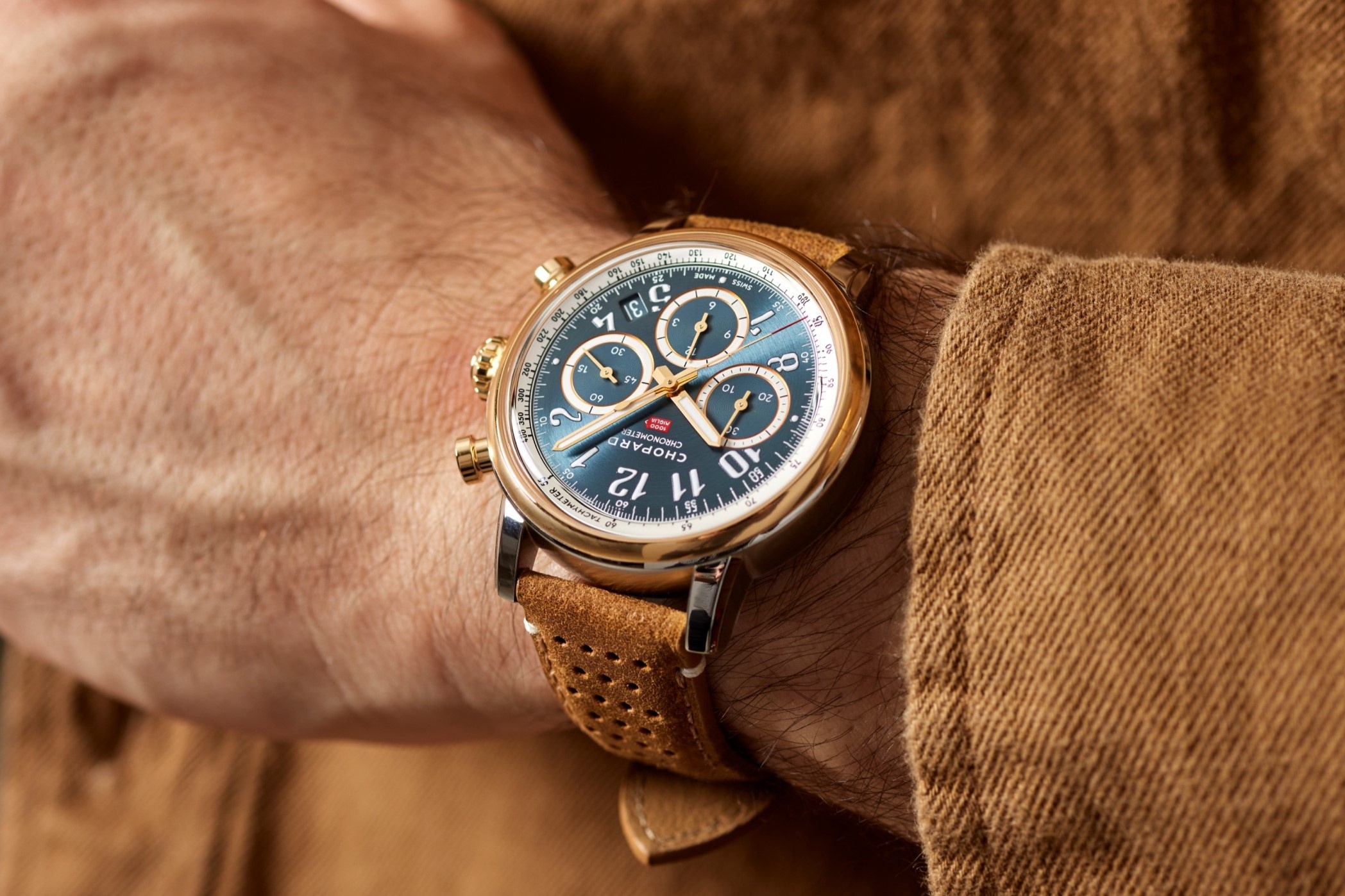 Dong ho 'Ke that bai' ma vang hinh anh