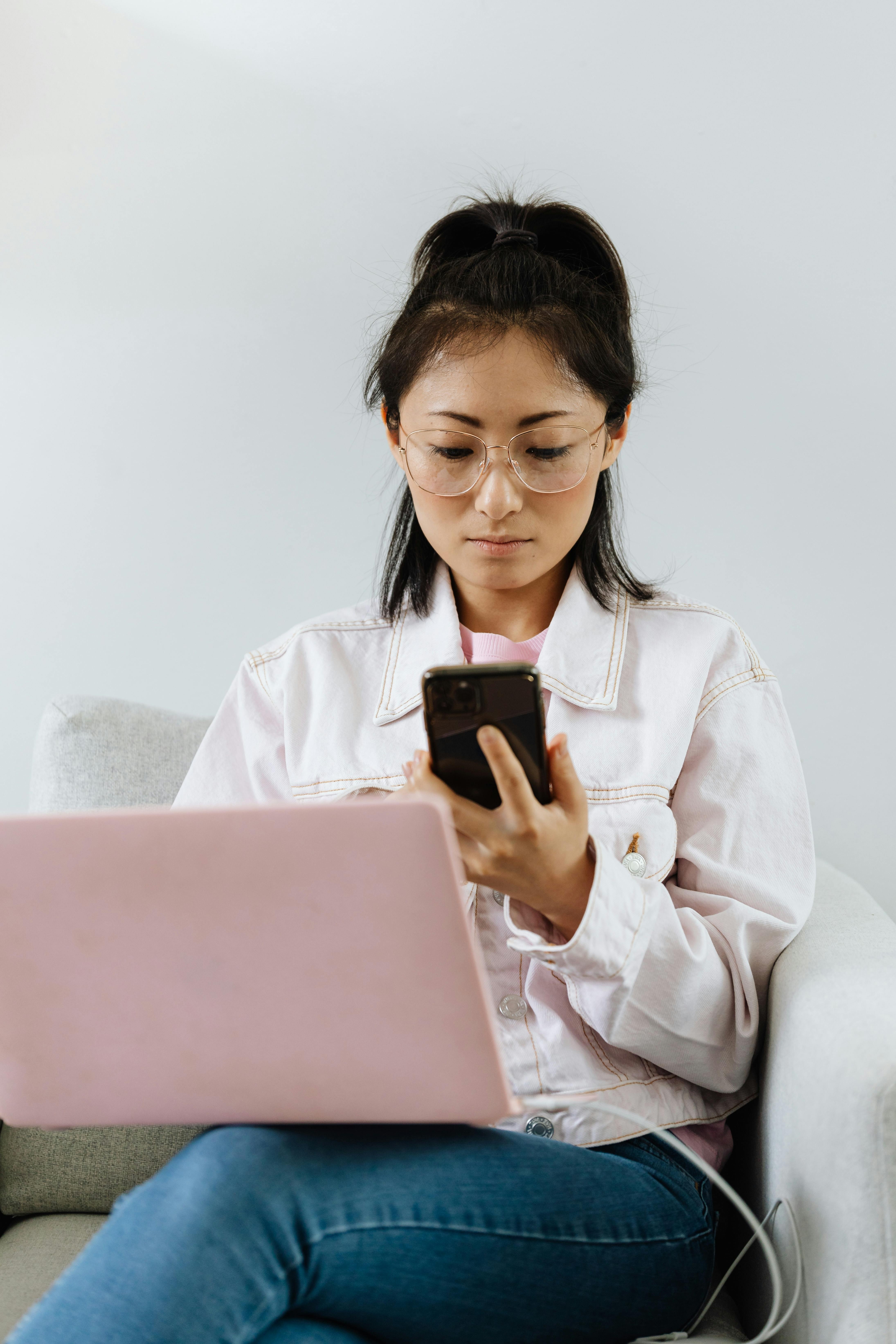 Tinder,  gioi tre Trung Quoc,  ty le that nghiep,  LinkedIn anh 9