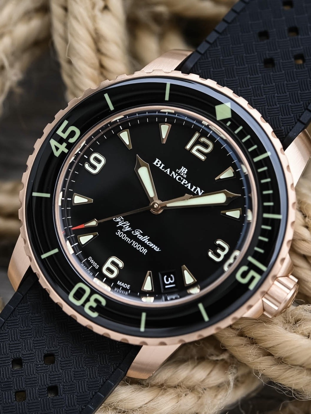 Dong ho vang,  dong ho MB&F,  On Wrist,  dong ho xa xi,  dong ho moi anh 9