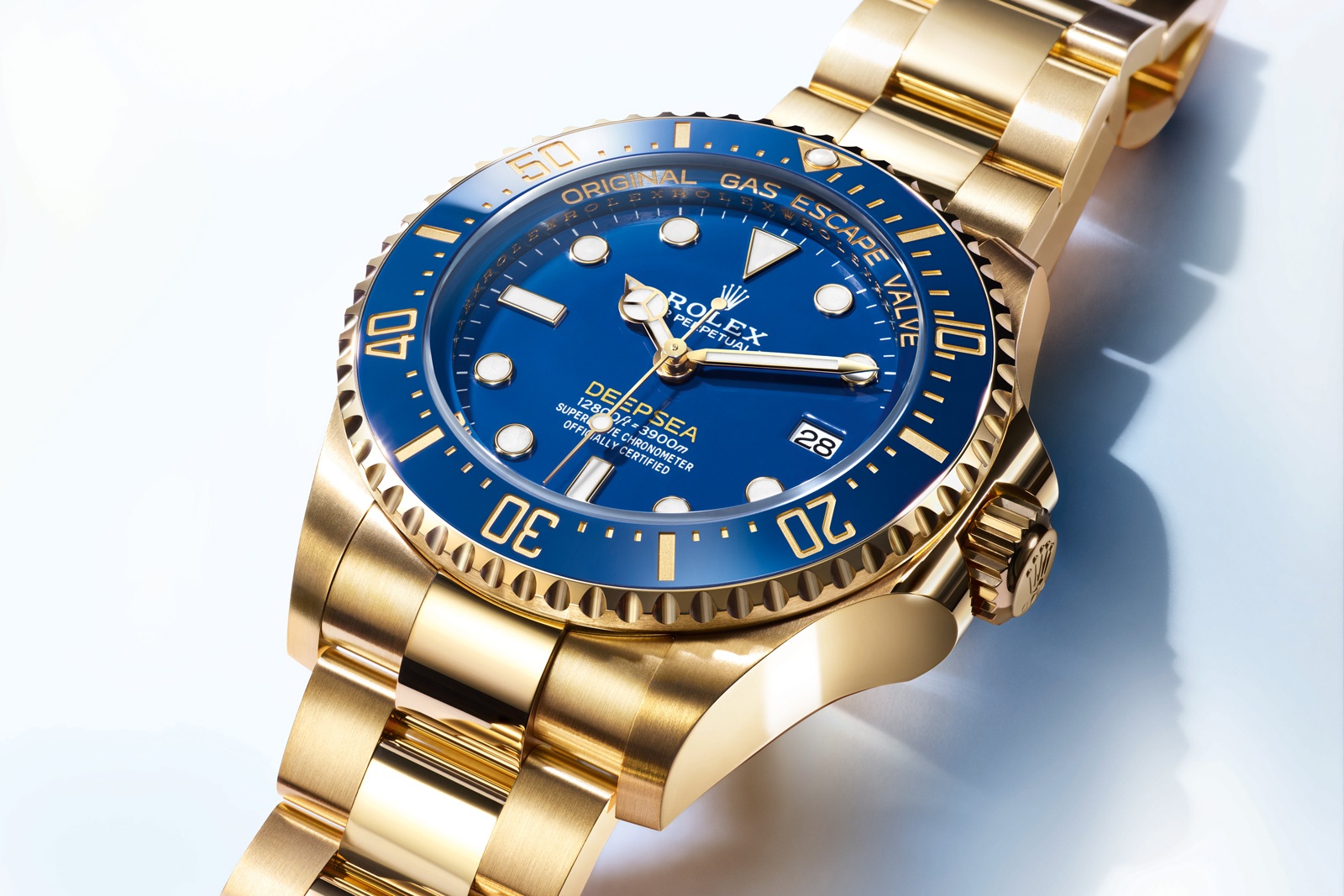 Dong ho nang nhat cua Rolex bang vang nguyen khoi hinh anh