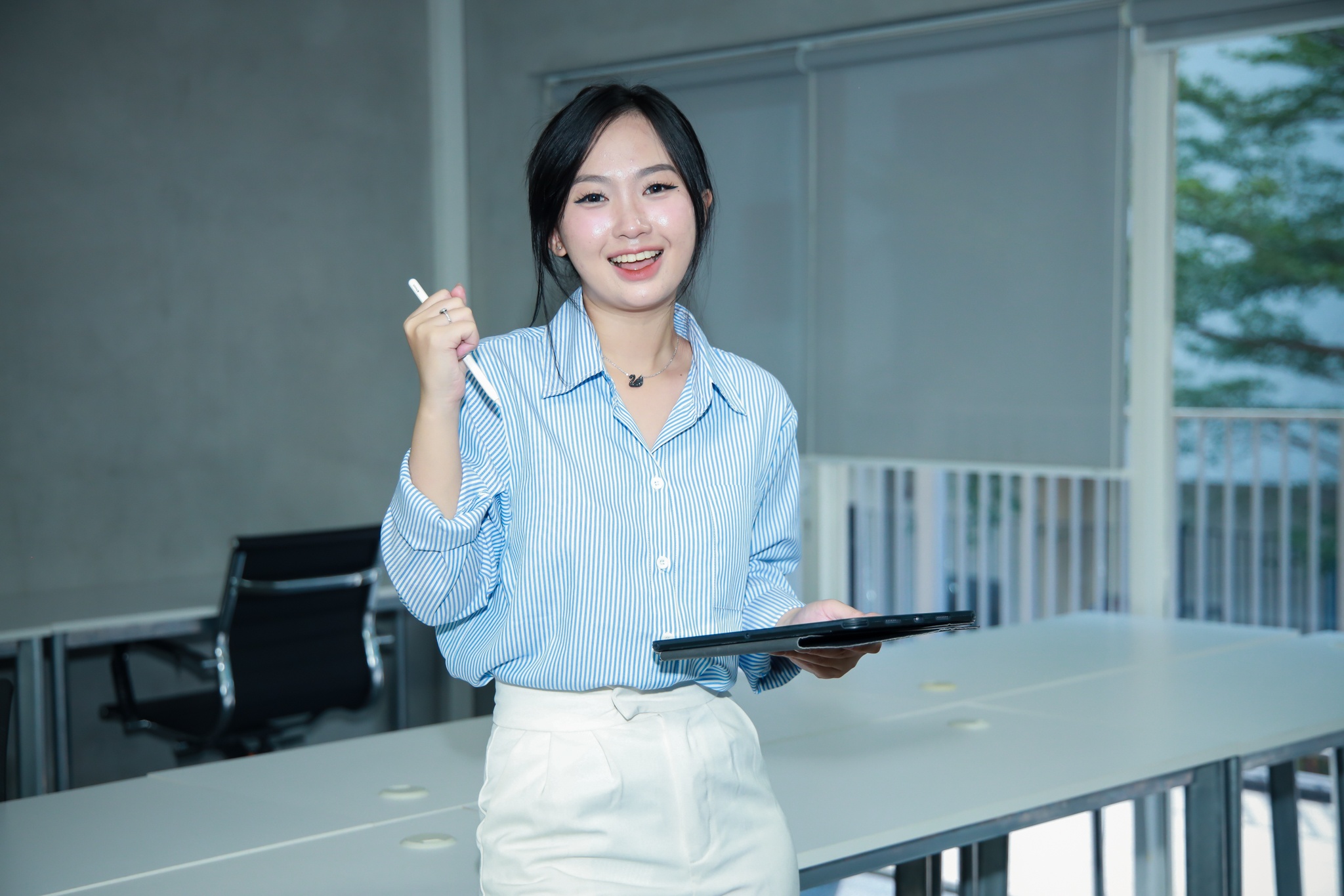 lam viec cam chung,  tham lang cach chuc,  nhan vien Gen Z,  Gen Z My,  xu huong cong so,  nhan vien van phong, Gen Z in the Workplace anh 2