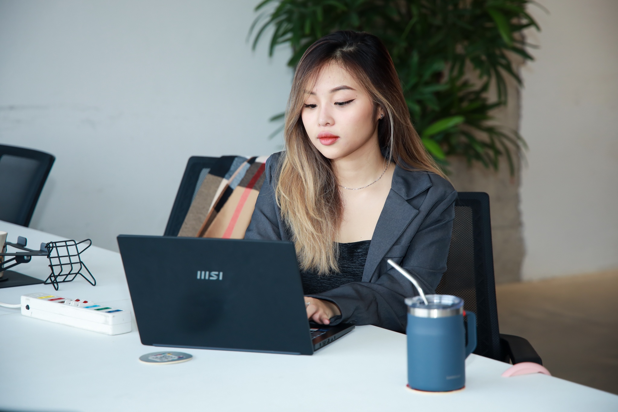 'Lam viec cam chung' va 8 xu huong cong so cua Gen Z hinh anh