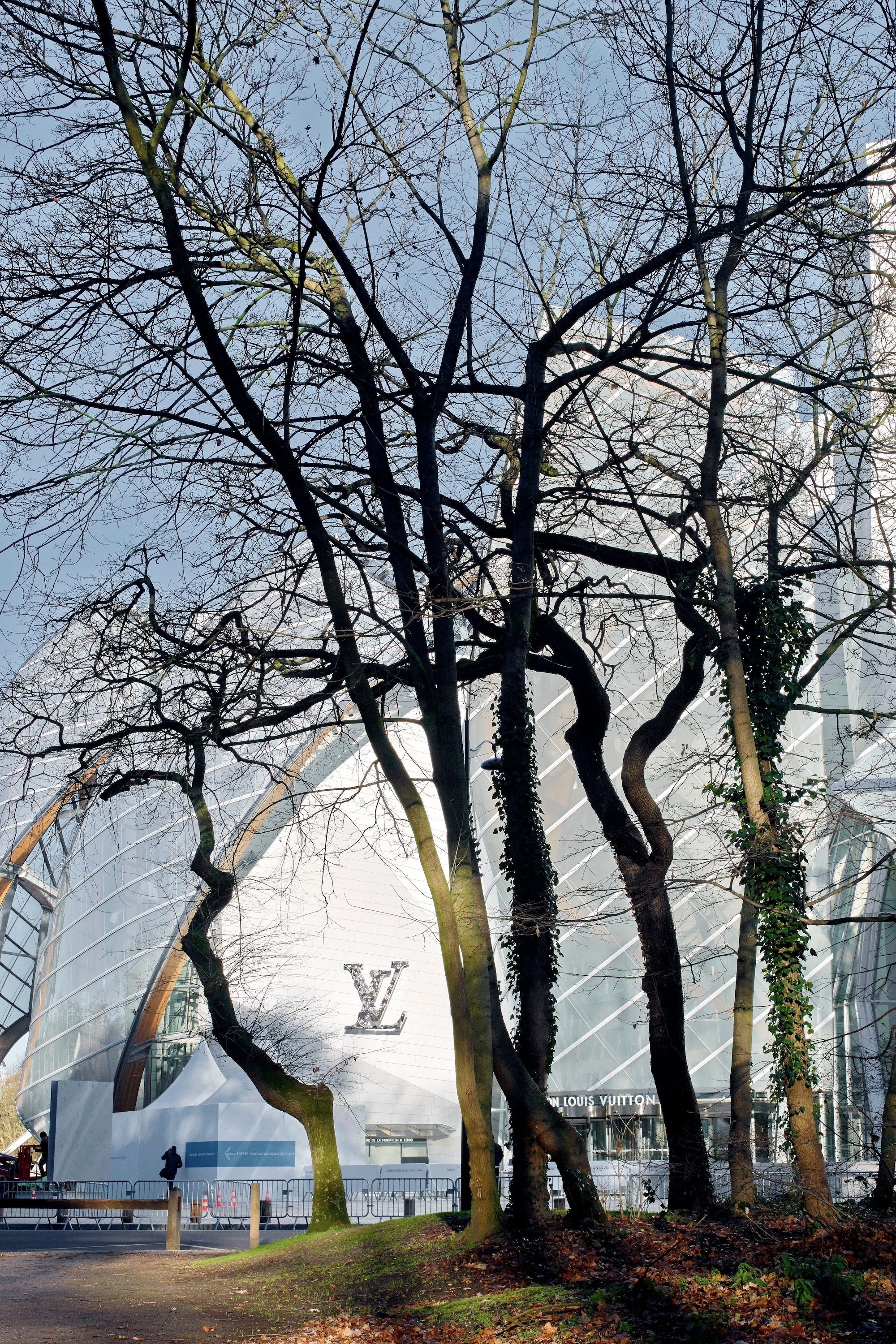 znews,  nghe thuat,  thoi trang xa xi,  ban minh,  phan tich tac pham,  tui xach nu anh 9