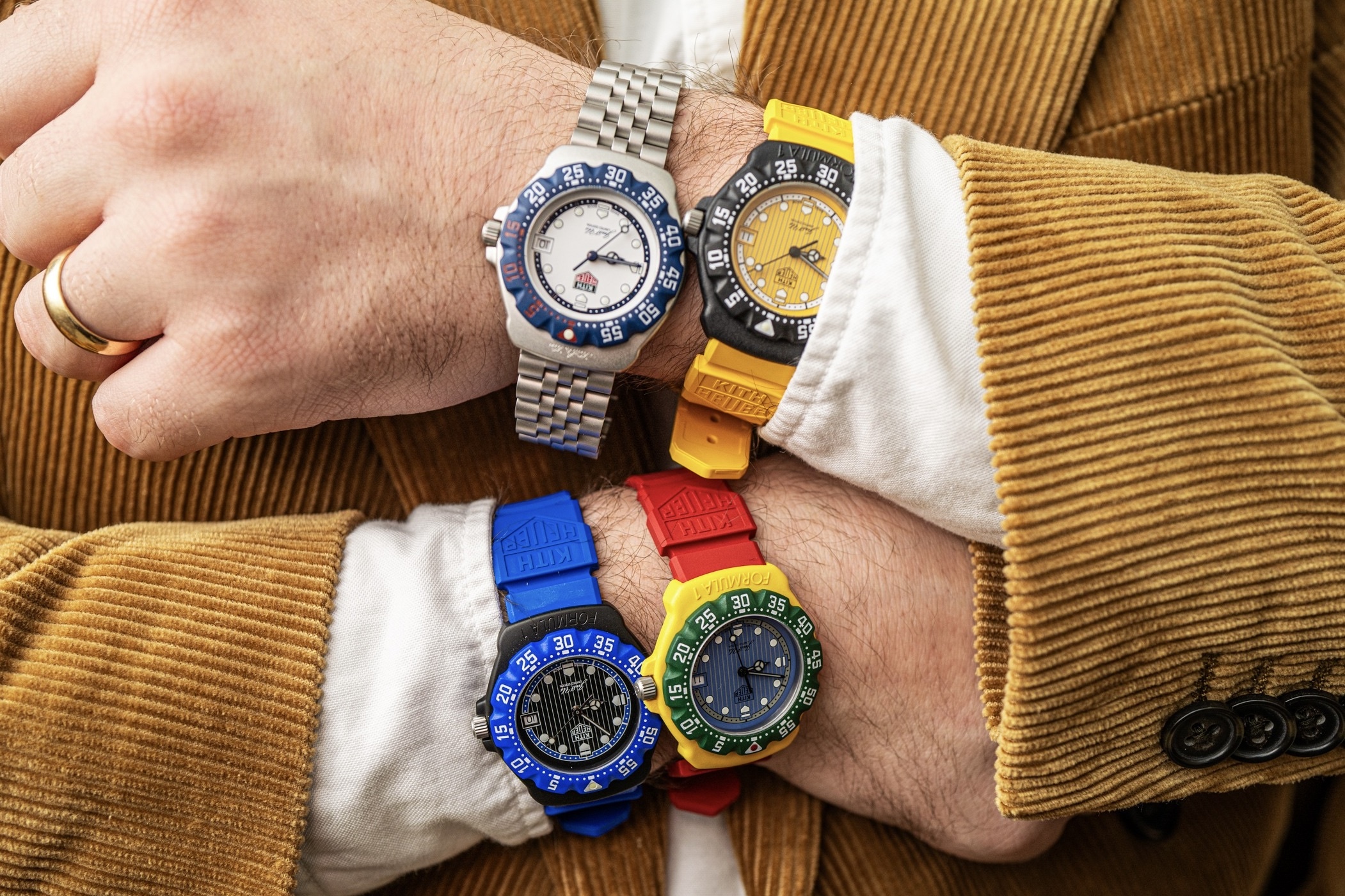 On Wrist: TAG Heuer gay tranh cai hinh anh