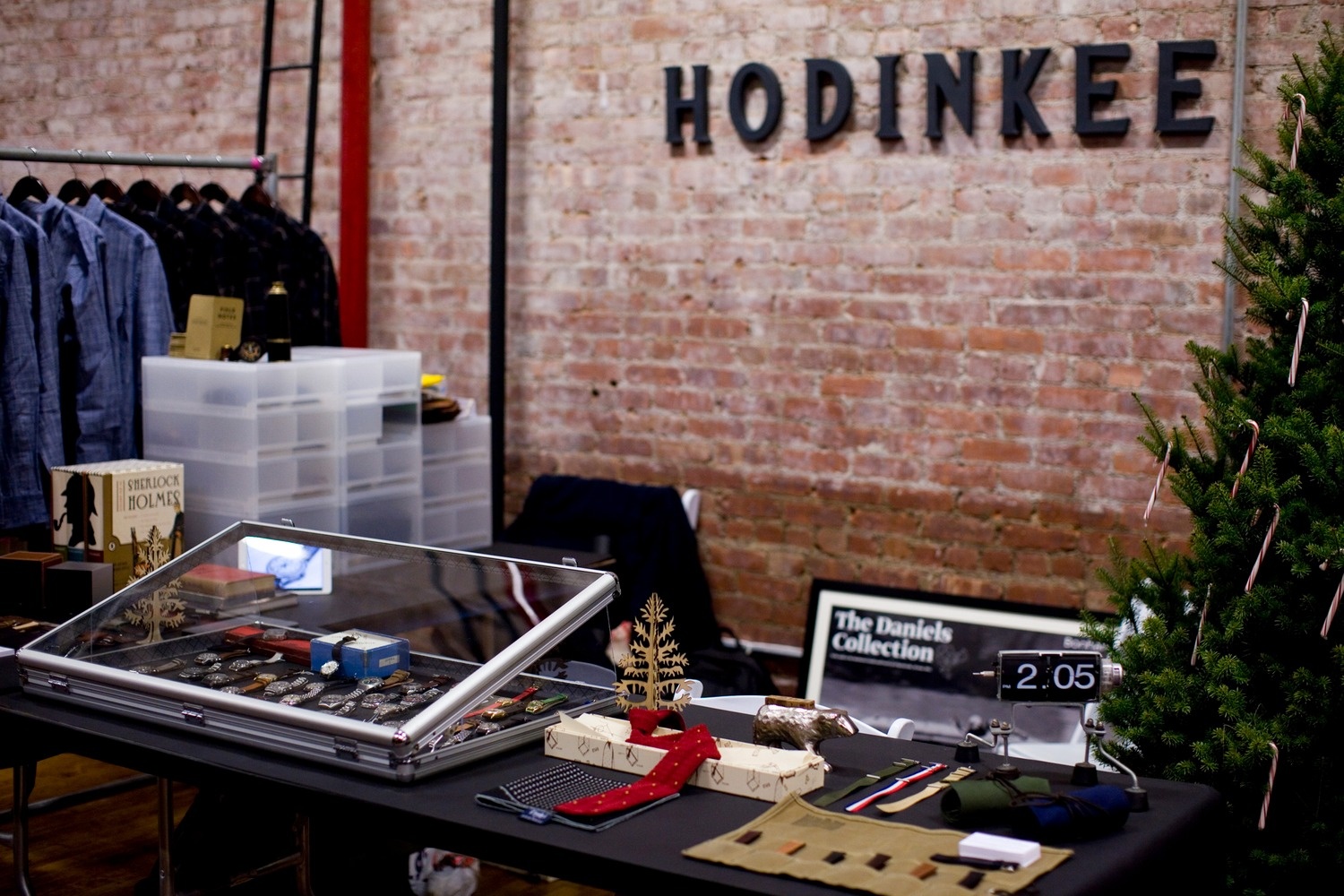 Hodinkee, de che trieu 100 USD,  Ben Clymer,  dong ho xa xi,  dong ho znews,  Crown & Caliber anh 7