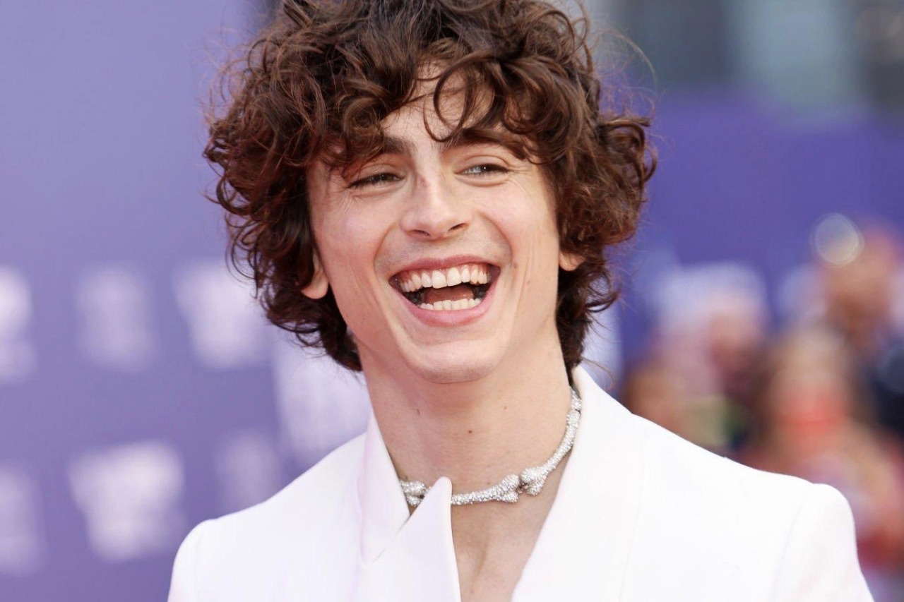 Dan ong la muc tieu moi cua cac hang trang suc xa xi hinh anh