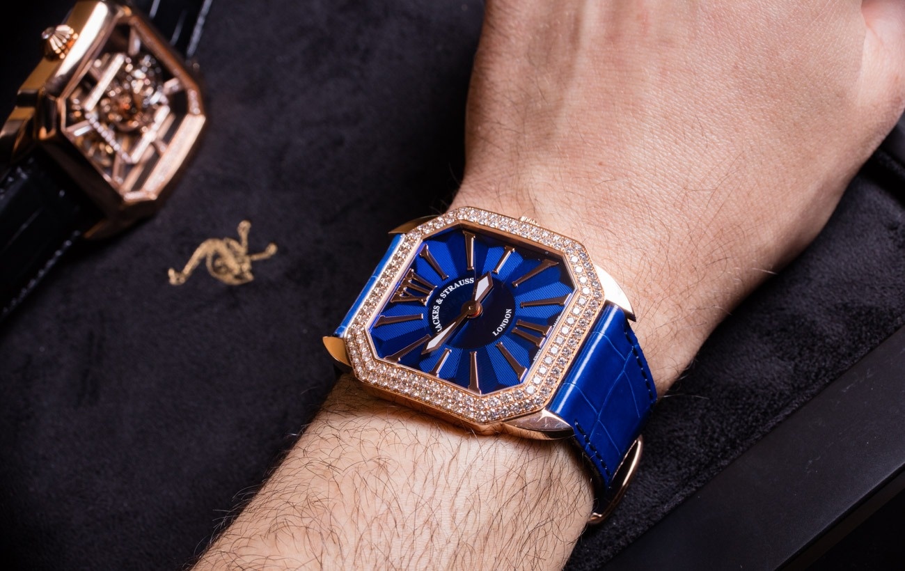 dong ho kim cuong,  dong ho da quy,  dong ho xa xi,  met gala,  cannes 2024,  dong ho Chopard,  dong ho chanel,  znews anh 8