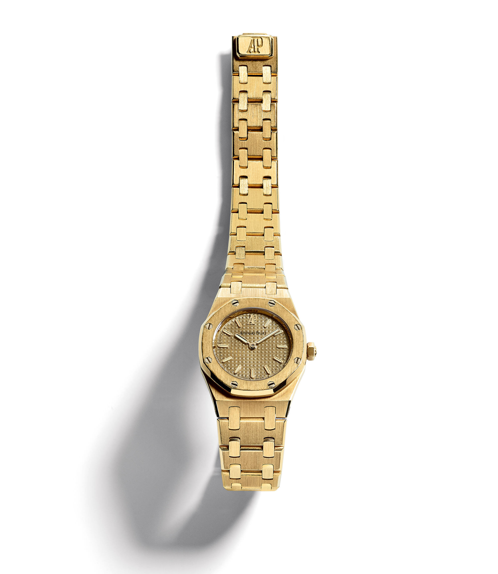 Audemars Piguet, Royal Oak Mini, Frosted Gold Quartz, Royal Oak, đồng hồ Royal Oak, Royal Oak Quartz, đồng hồ xa xỉ ảnh 2 Audemars Piguet, Royal Oak Mini, Frosted Gold Quartz, Royal Oak, dong ho Royal Oak, Royal Oak Quartz, dong ho xa xi anh 2