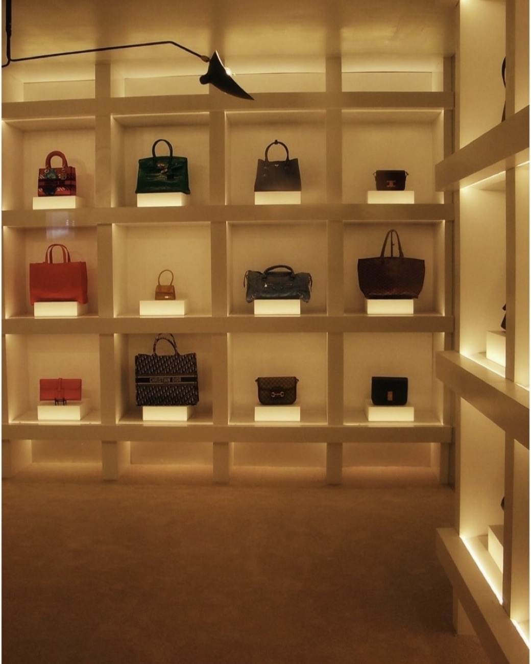 Dior Lady D-lite, Louis Vuitton Loop, Loewe Puzzle, Telfar, Hermès Birkin, túi xách super fake, túi xách hàng giả, RealReal, ảnh 4 Dior Lady D-lite, Louis Vuitton Loop, Loewe Puzzle, Telfar, Hermes Birkin, tui xach super fake, tui xach hang gia, RealReal, anh 4