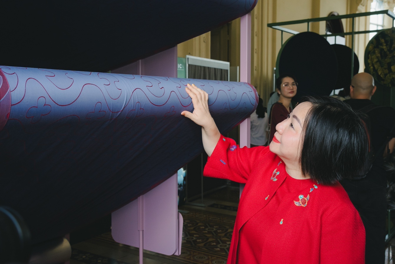 FABRICA,  Det may Italia anh 2