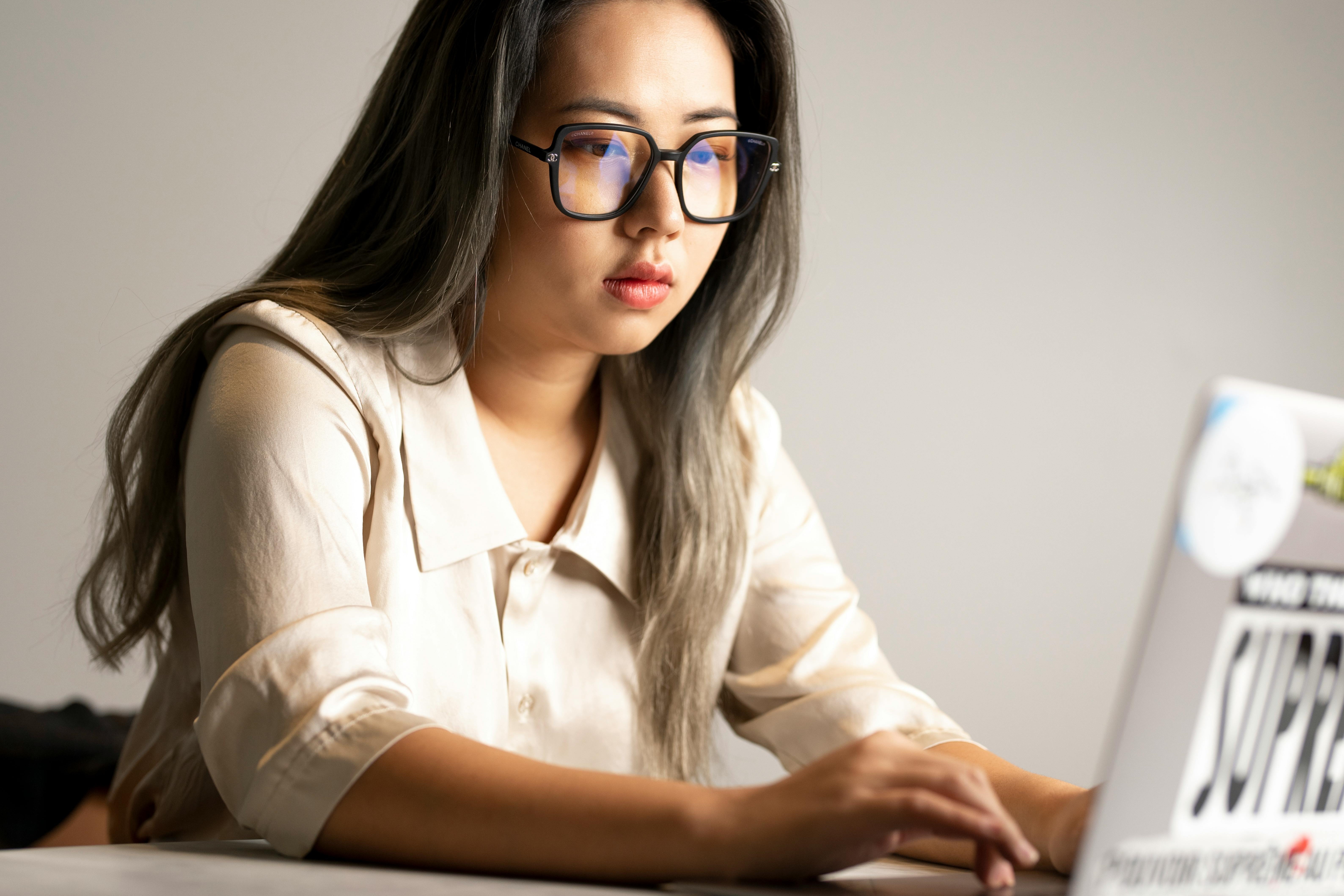 Thi diem lam viec 4 ngay/tuan o Indonesia hinh anh