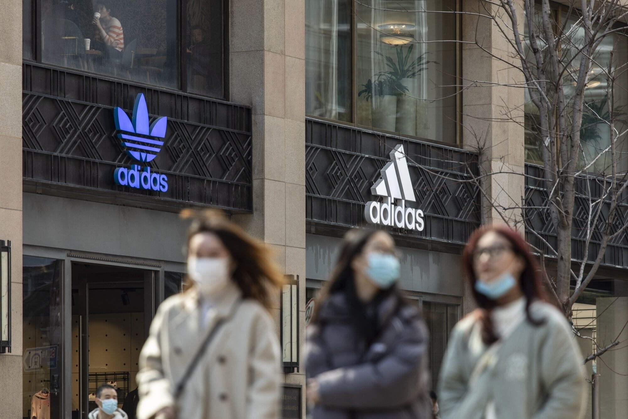 CEO adidas Trung Quoc,  tham nhung adidas,  adidas,  thu nac danh adidas,  CEO adidas,  adidas Trung Quoc,  znews anh 2