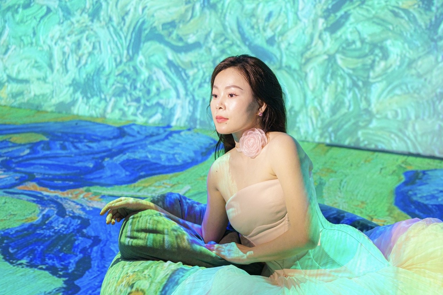 ‘Vu tru’ nghe thuat cua Van Gogh va Monet hinh anh