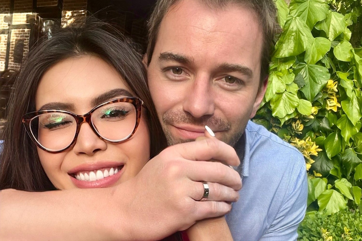 Xu huong mua nhan cau hon ban trai hinh anh