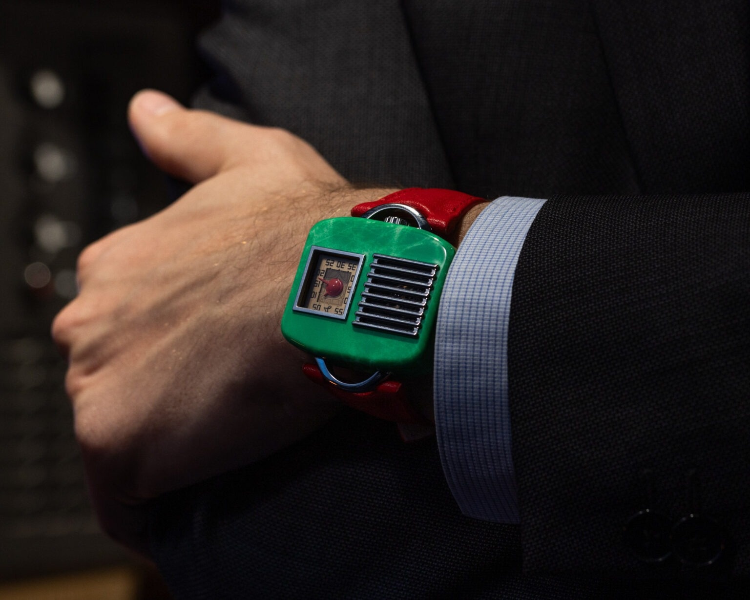 Hautlence Retrovision ’47,  Hautlence,  dong ho Hautlence,  dong ho radio,  dong ho retro,  znews dong ho,  lifestyle dong ho,  phien ban gioi han,  dong ho nam,  Watches and Wonders 2024 anh 1