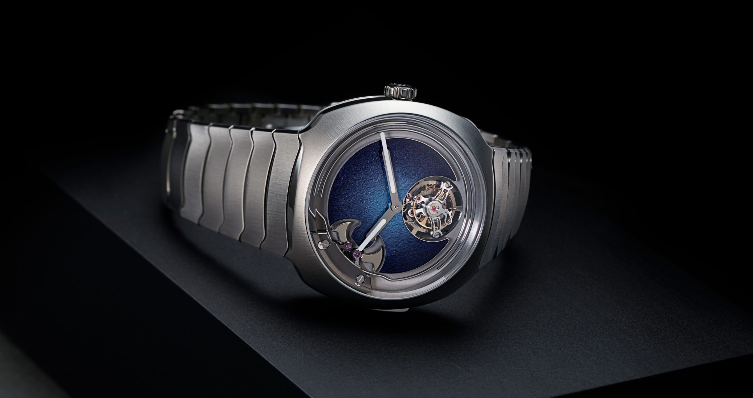 On Wrist znews,  Breguet,  H. Moser & Cie,  hublot,  dong ho hublot,  dong ho tien ty,  dong ho nam,  Tourbillon la gi,  dong ho Tourbillon anh 1