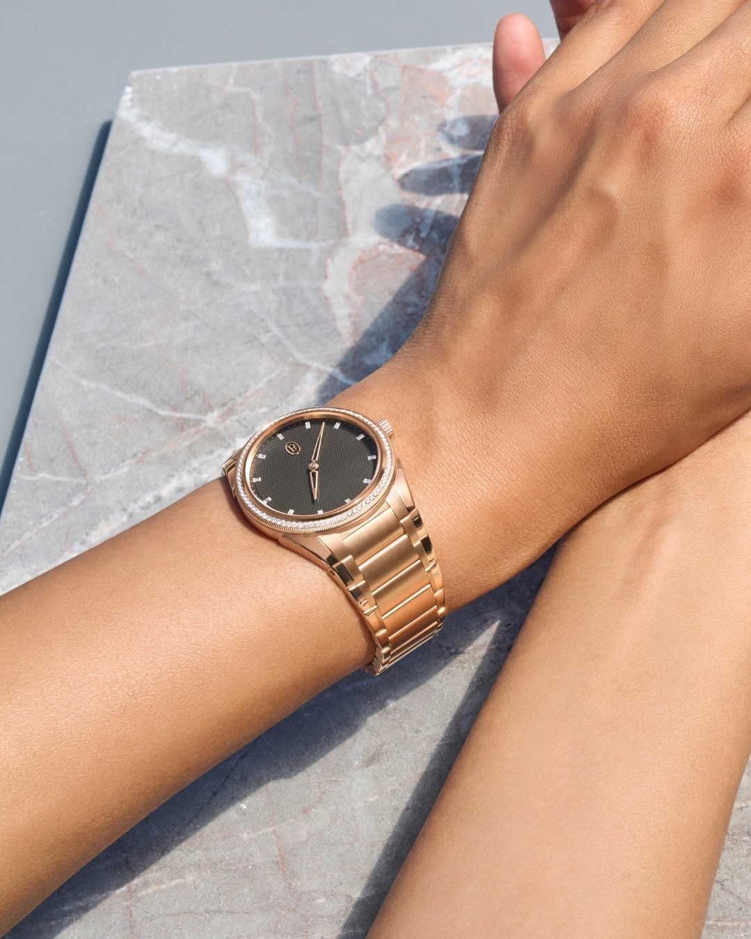 Gerald Charles,  dong ho Gerald Charles,  dong ho trieu do,  dong ho trieu USD,  dong ho xa xi,  Gerald Charles la ai,  Znews dong ho,  Znews on wrist,  phien ban gioi han anh 6