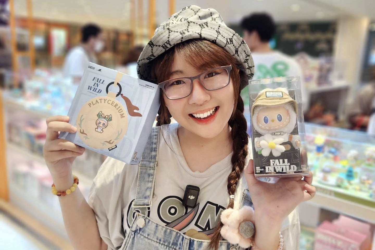 Nguoi tre chi 50 trieu dong cho thu choi 'blind box' hinh anh