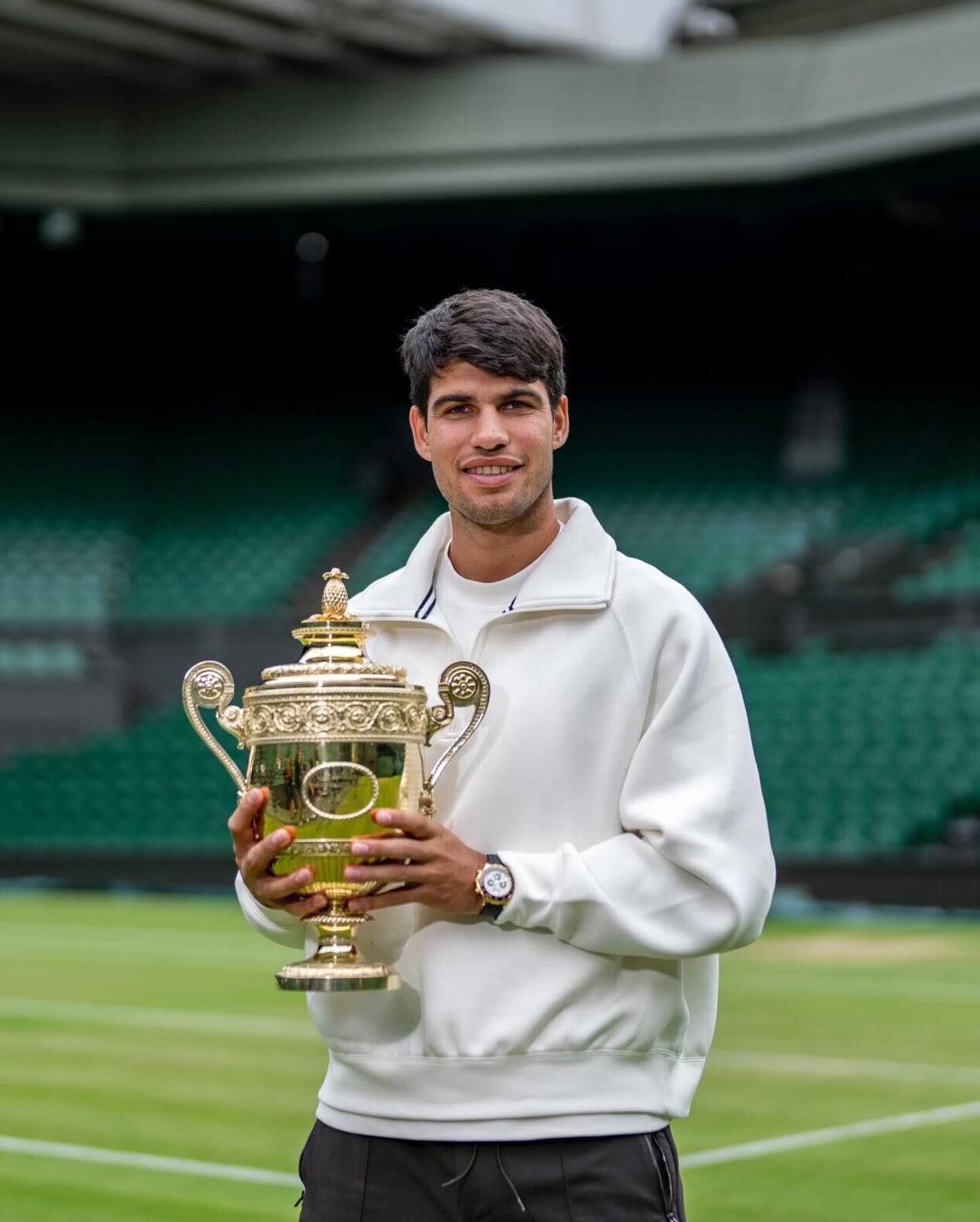 nha vo dich Wimbledon,  Carlos Alcaraz,  Carlos Alcaraz Wimbledon,  Rolex Wimbledon,  dong ho Wimbledon,  Rolex Carlos Alcaraz,  znews dong ho,  dong ho rolex,  Roger Federer anh 2