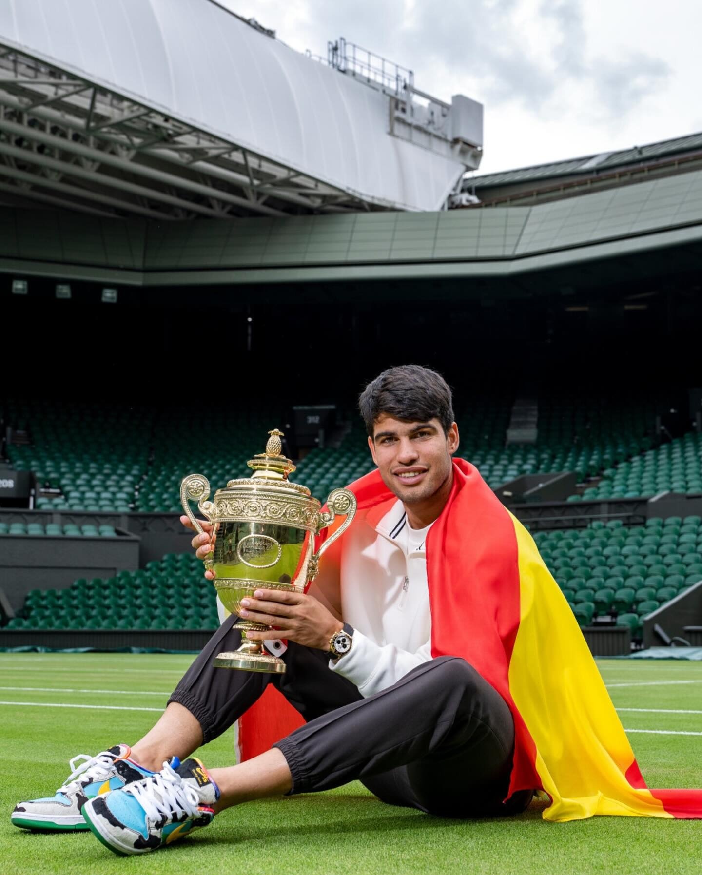 nha vo dich Wimbledon,  Carlos Alcaraz,  Carlos Alcaraz Wimbledon,  Rolex Wimbledon,  dong ho Wimbledon,  Rolex Carlos Alcaraz,  znews dong ho,  dong ho rolex,  Roger Federer anh 1