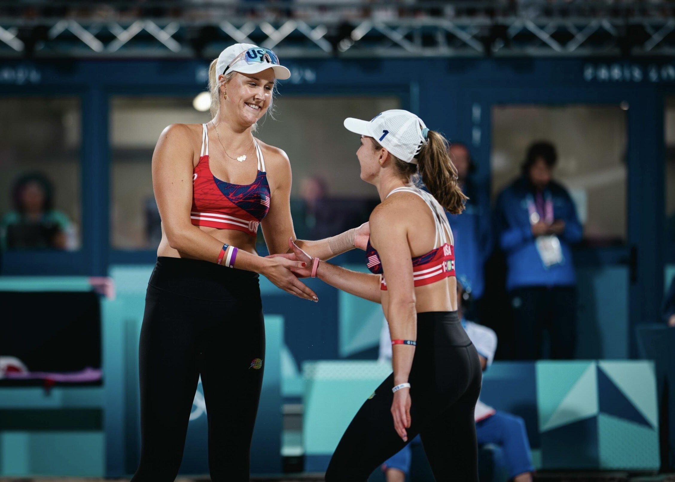 Olympic,  Olympic tranh cai,  Olympic bikini,  trang phuc Olympic bikini,  bikini bong chuyen,  trang phuc bong chuyen,  znews the thao,  tin tuc olympic anh 1