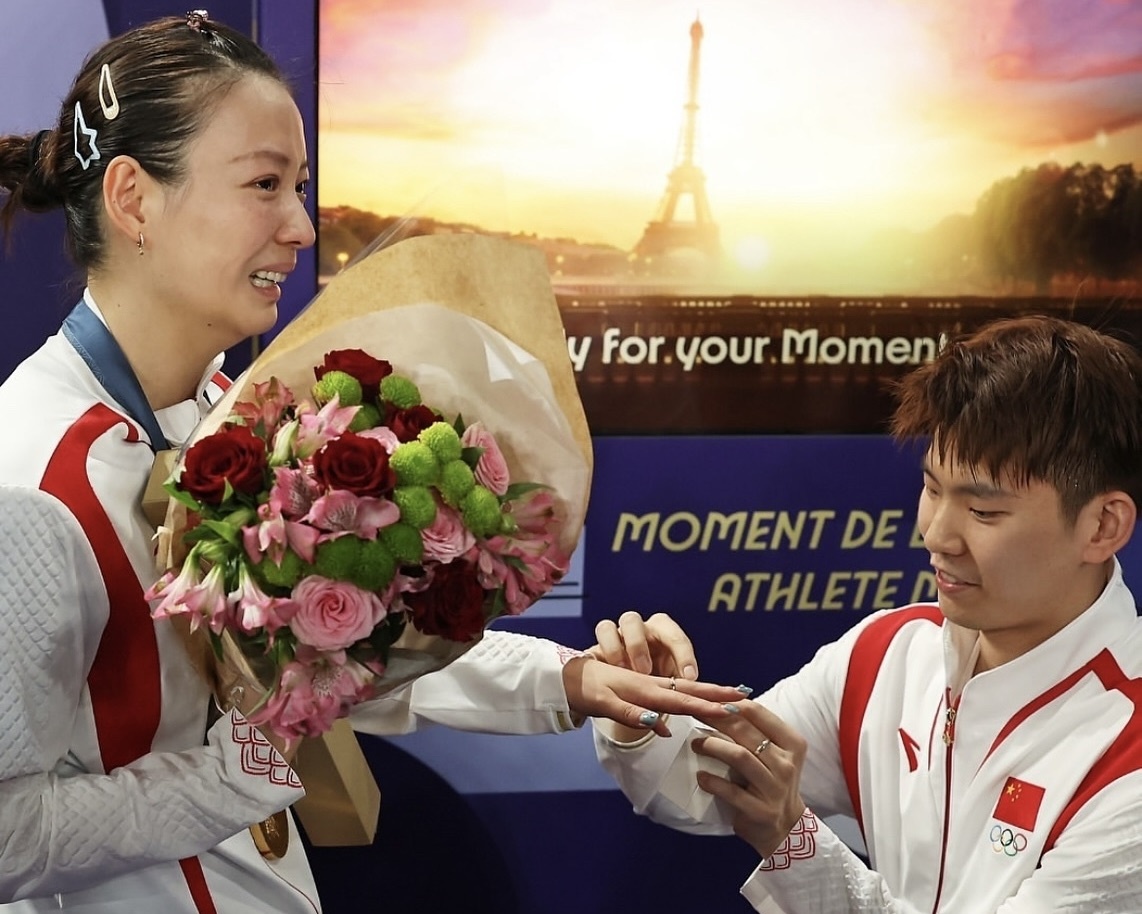 Olympic paris 2024,  Thế vận hội Paris,  znews olympic,  znews thể thao,  olympic cầu hôn,  Huang Ya Qiong,  Liu Yuchen,  tỏ tình olympic ảnh 1 Olympic paris 2024,  The van hoi Paris,  znews olympic,  znews the thao,  olympic cau hon,  Huang Ya Qiong,  Liu Yuchen,  to tinh olympic anh 1